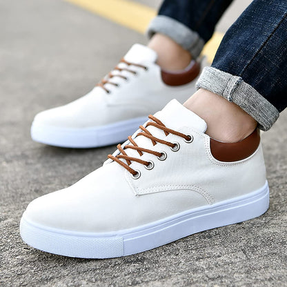 Magnus - Blokes' Trainers with a Crisp White Sole